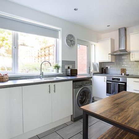 Fully Refurbished North Belfast Home Экстерьер фото