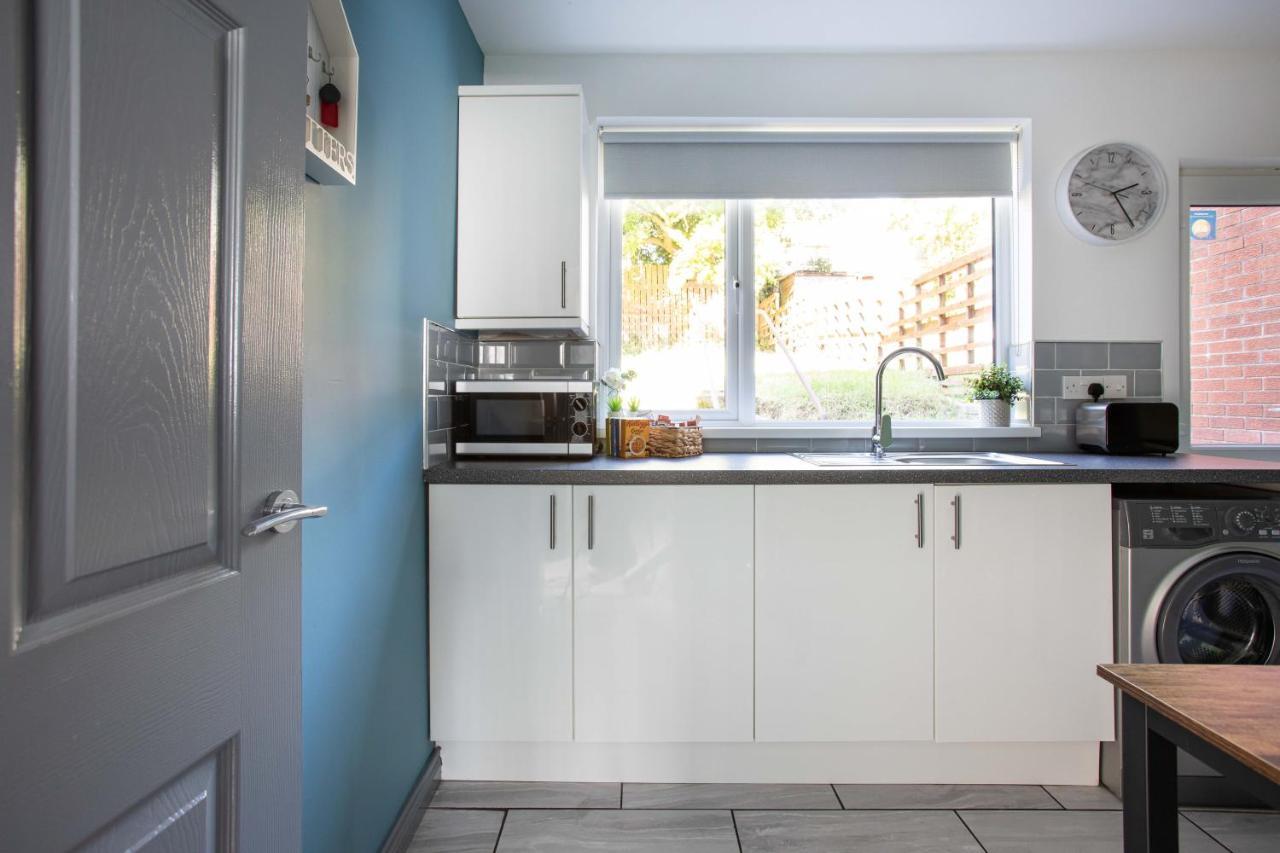 Fully Refurbished North Belfast Home Экстерьер фото