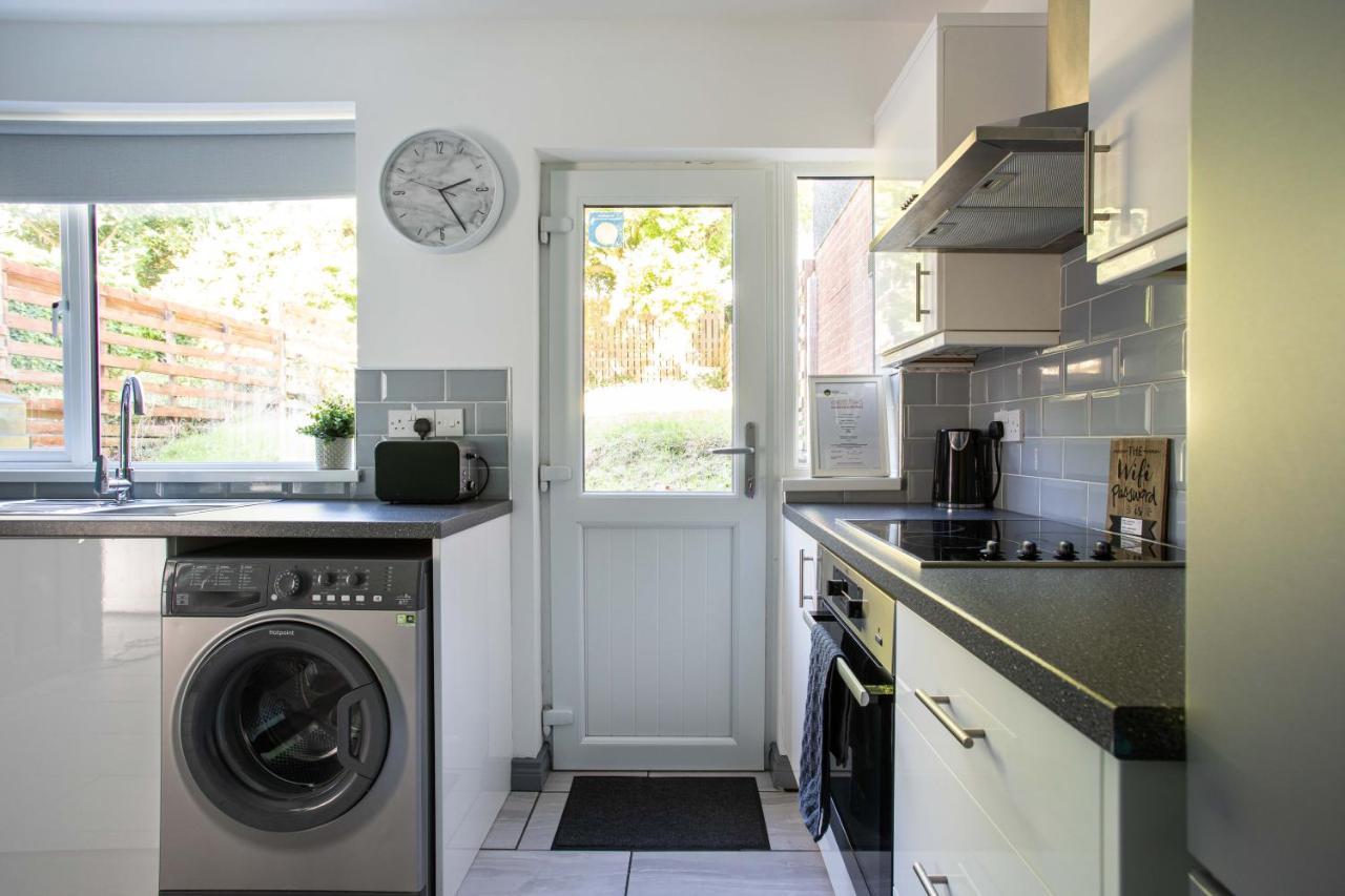 Fully Refurbished North Belfast Home Экстерьер фото