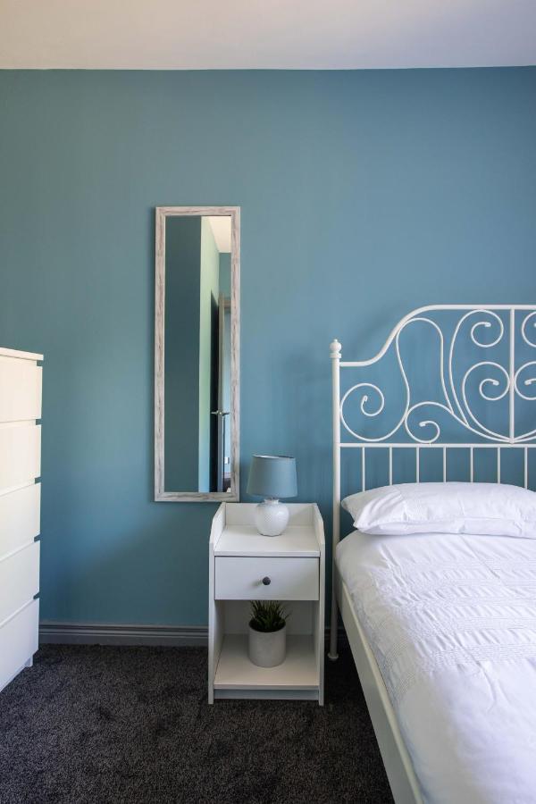 Fully Refurbished North Belfast Home Экстерьер фото