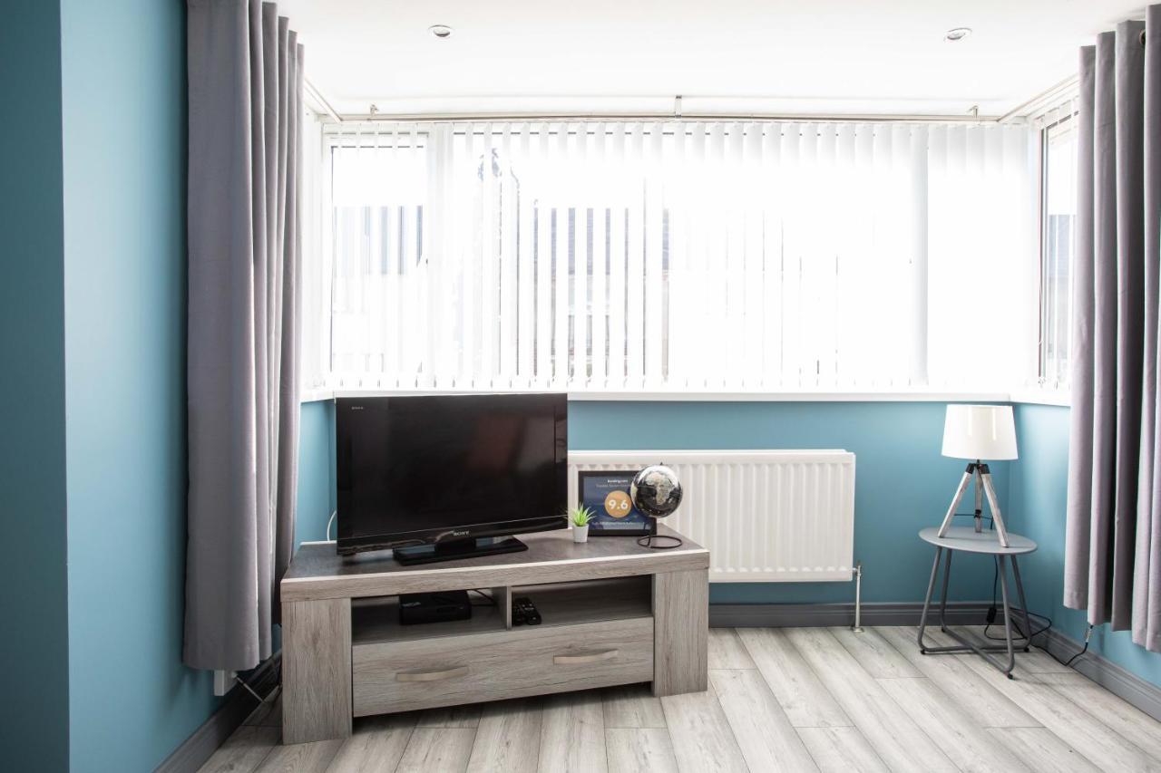 Fully Refurbished North Belfast Home Экстерьер фото