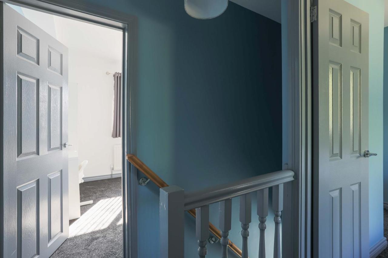 Fully Refurbished North Belfast Home Экстерьер фото