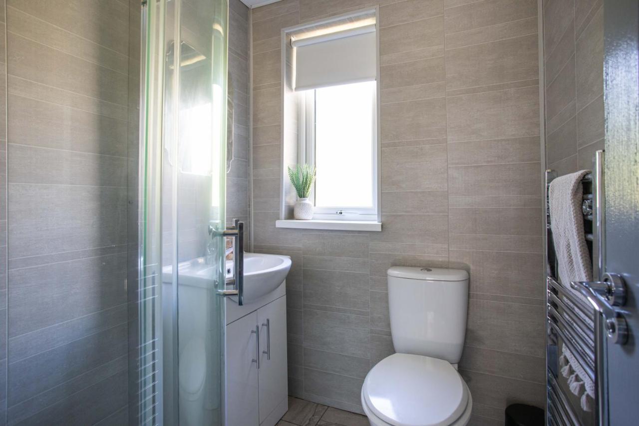 Fully Refurbished North Belfast Home Экстерьер фото