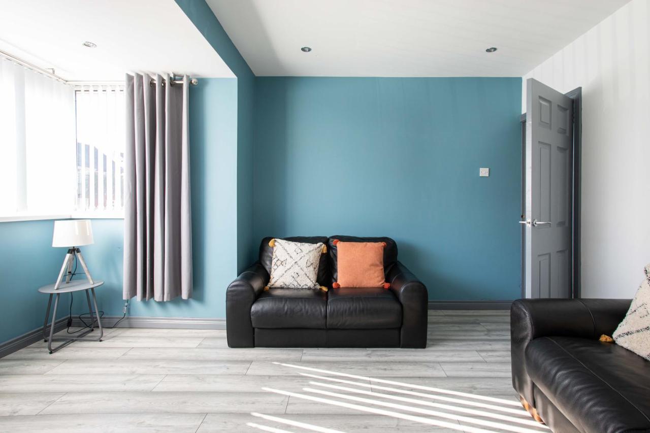 Fully Refurbished North Belfast Home Экстерьер фото