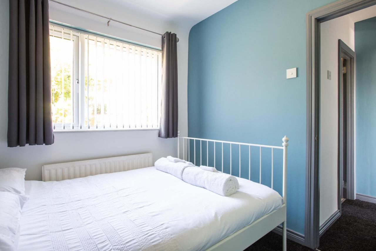 Fully Refurbished North Belfast Home Экстерьер фото